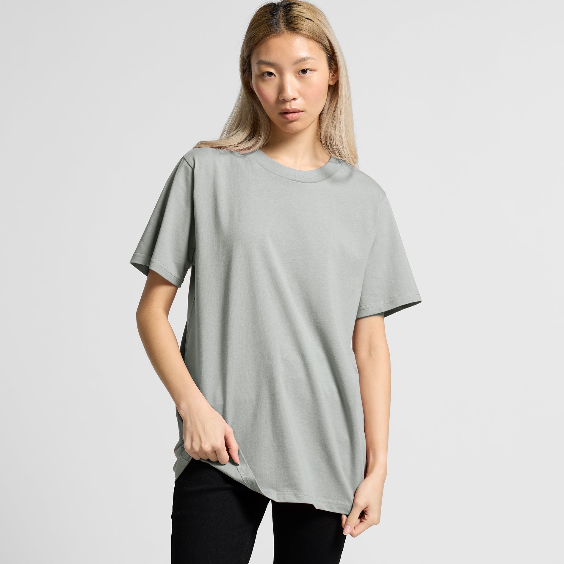 Stamp Tee model loose