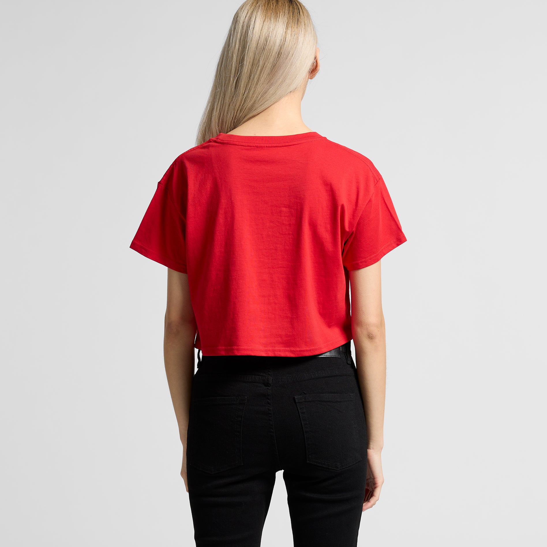 Verse Crop model back