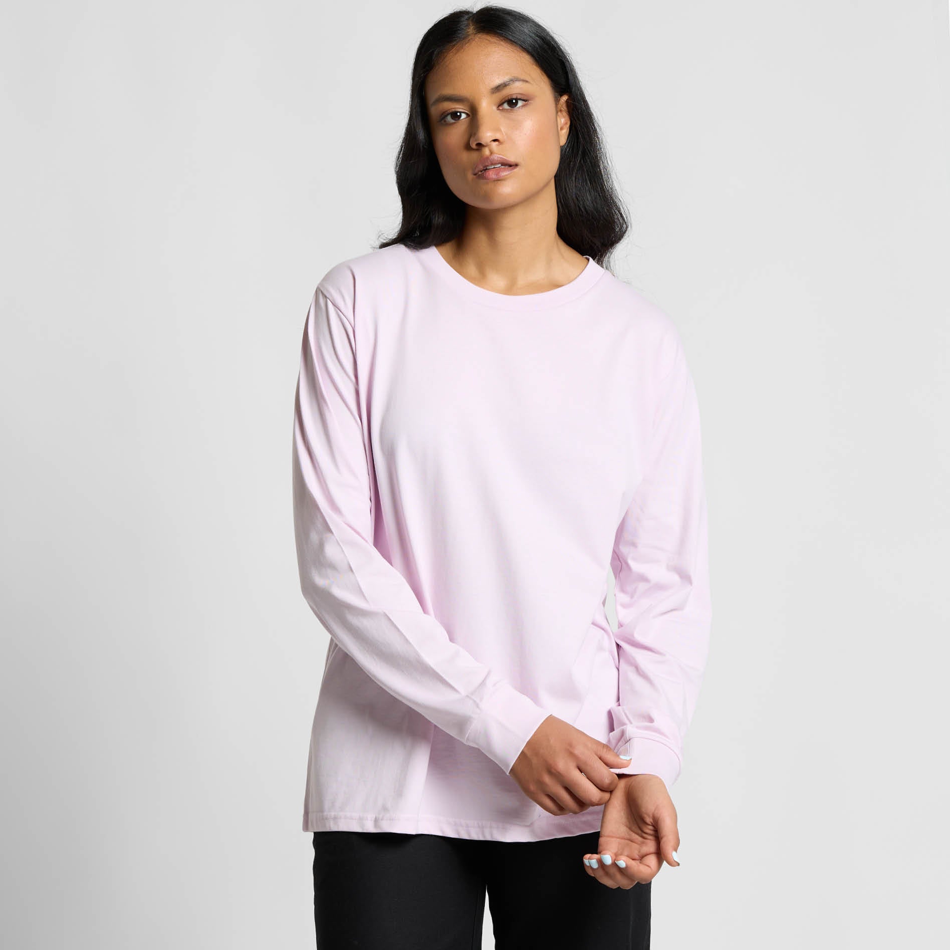 Edge Long Sleeve model loose