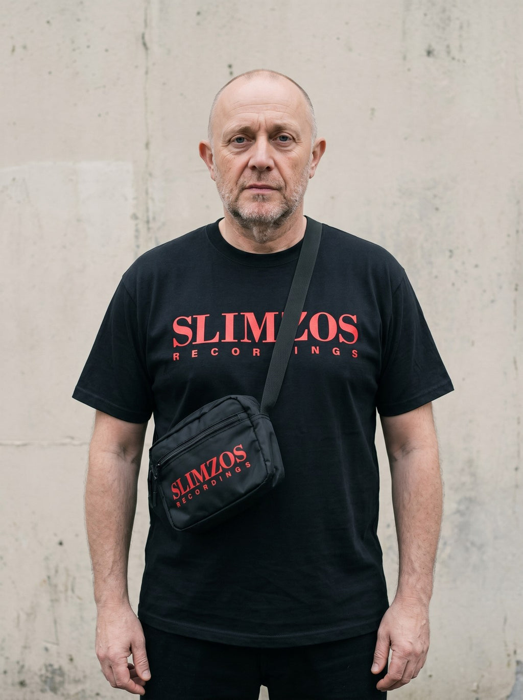 slimzos-usb-satchel-red street