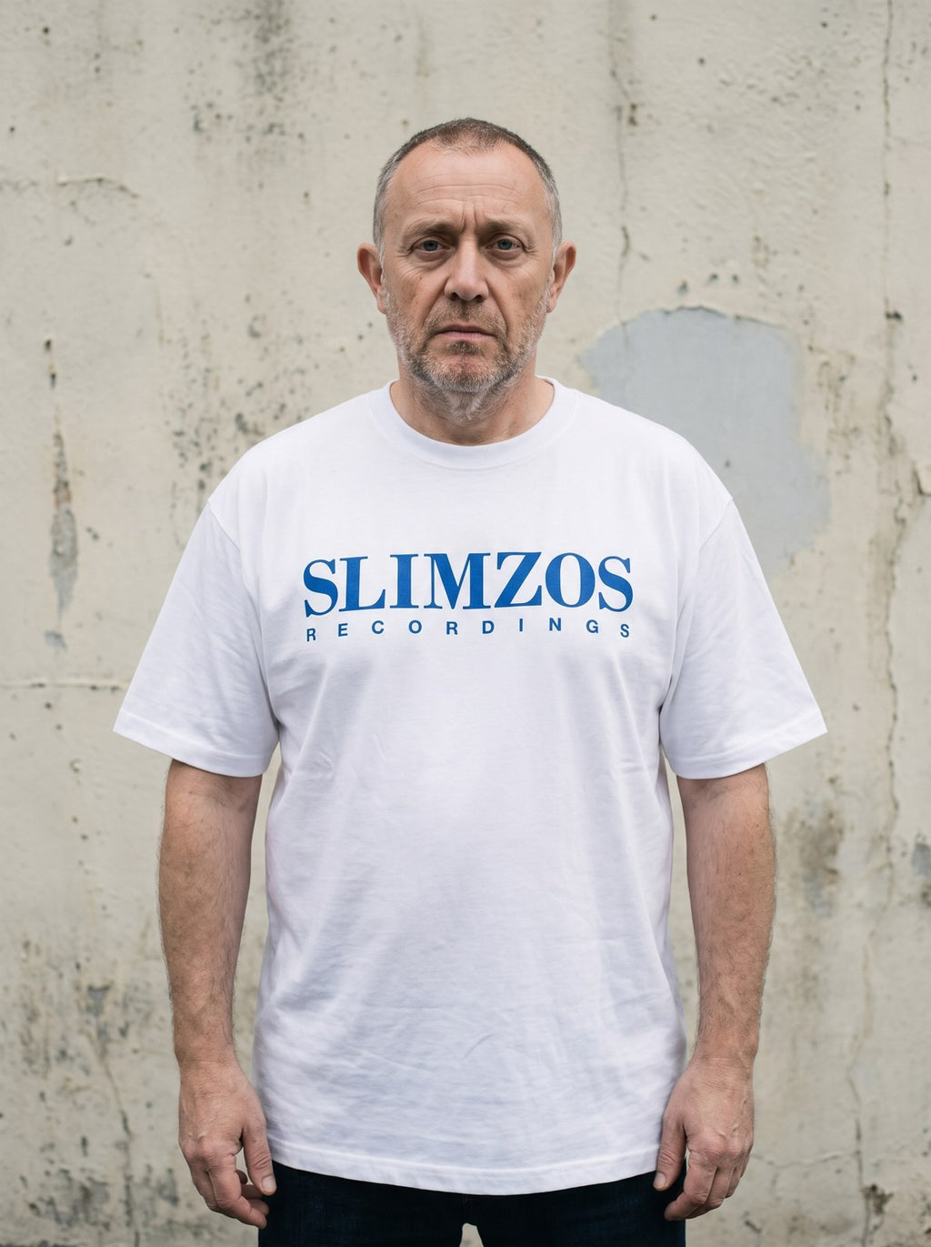 slimzos-tee-white-blue street